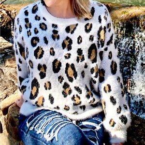 Fuzzy Cheetah Print White Knit Sweater